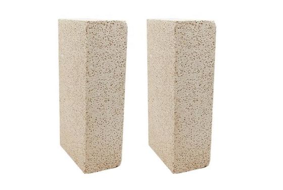 Alto mattone di allumina del mattone refrattario leggero per gli strati isolanti dell'attrezzatura termica